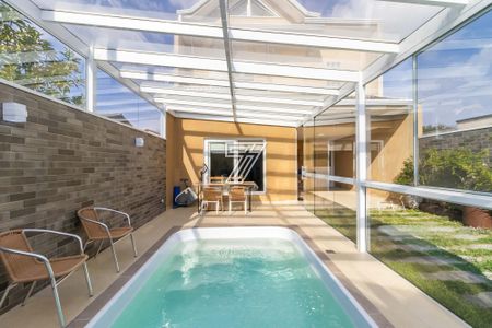 11_photo/94dce52821.9bc2db0f70a88bec-ATLAS-5bfb8c98-603c-4924-8c7f-d932cc465436.jpg de casa à venda com 3 quartos, 232m² em Guabirotuba, Curitiba