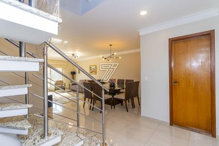 18_photo/94dce52821.9bc2db0f70a88bec-ATLAS-acb21d66-3aed-4e75-98f8-a7fac4fb03c2.jpg de casa à venda com 3 quartos, 232m² em Guabirotuba, Curitiba