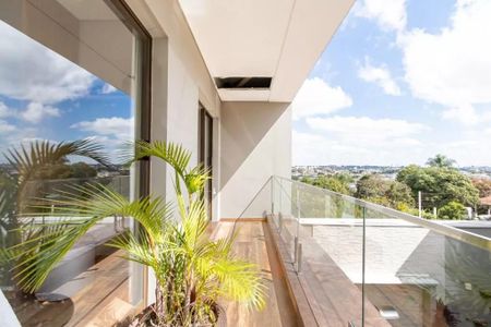 39_photo/94dce52855.f2ed236aecaa8a04-ATLAS-04e3a0cd-9f95-4554-bfd9-e8910abd7f83.jpg de casa à venda com 4 quartos, 300m² em Guabirotuba, Curitiba