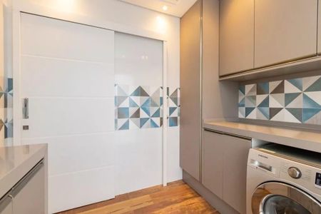 28_photo/94dce52855.f2ed236aecaa8a04-ATLAS-062fd8c6-88d2-4c93-be8a-ebd6231db698.jpg de casa à venda com 4 quartos, 300m² em Guabirotuba, Curitiba