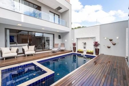 6_photo/94dce52855.f2ed236aecaa8a04-ATLAS-07eb0877-334c-4074-a8ea-9f043a33a41f.jpg de casa à venda com 4 quartos, 300m² em Guabirotuba, Curitiba