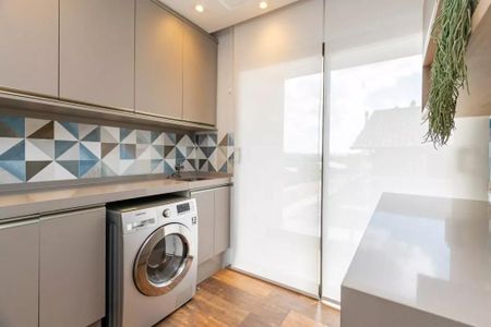 27_photo/94dce52855.f2ed236aecaa8a04-ATLAS-5642b131-8eaa-460f-b5d8-c6bbd7d60aa8.jpg de casa à venda com 4 quartos, 300m² em Guabirotuba, Curitiba