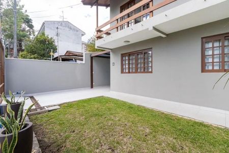 8_photo/94dce52855.f2ed236aecaa8a04-ATLAS-681ff3dd-5bbc-4220-80a8-95f6611afc8d.jpg de casa à venda com 4 quartos, 300m² em Guabirotuba, Curitiba