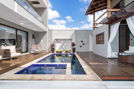 3_photo/94dce52855.f2ed236aecaa8a04-ATLAS-83c78a64-43a4-4baa-a338-d322e792bb6b.jpg de casa à venda com 4 quartos, 300m² em Guabirotuba, Curitiba