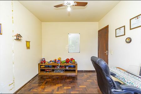 16_photo/94dce5288d.9bc0c6d57ec97372-ATLAS-7ed3dc31-99d7-44fa-8e06-954cd7433019.jpg de casa à venda com 4 quartos, 200m² em Guabirotuba, Curitiba