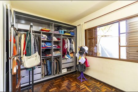 17_photo/94dce5288d.9bc0c6d57ec97372-ATLAS-8b9a3d6b-8bf6-4e3b-84fb-f140a45bfb3e.jpg de casa à venda com 4 quartos, 200m² em Guabirotuba, Curitiba