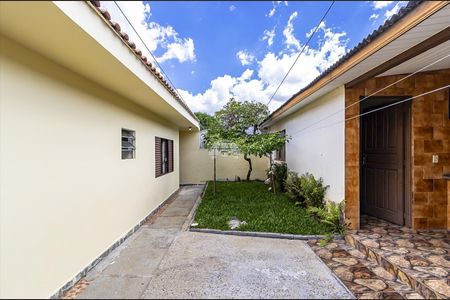 33_photo/94dce5288d.9bc0c6d57ec97372-ATLAS-df47e1fc-ee1c-4267-b56b-1eb85e95d087.jpg de casa à venda com 4 quartos, 200m² em Guabirotuba, Curitiba