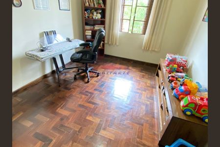 7_photo/94dce5288d.c1dc00249eefaead-ATLAS-4943cbc6-be5f-4e1b-902b-370a61572ef7.jpg de casa à venda com 4 quartos, 173m² em Guabirotuba, Curitiba