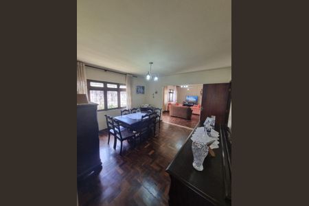 9_photo/94dce5288d.c1dc00249eefaead-ATLAS-614e8667-c7ab-44be-9a24-658749e6fc51.jpg de casa à venda com 4 quartos, 174m² em Guabirotuba, Curitiba