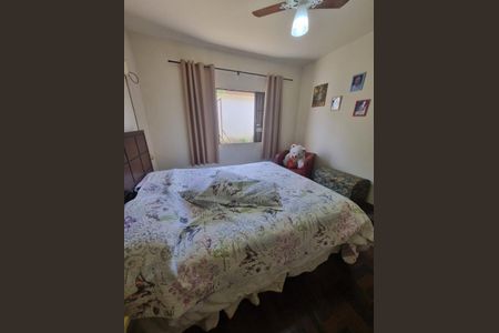 11_photo/94dce5288d.c1dc00249eefaead-ATLAS-672bae8e-2ee4-4778-a296-83b131c295d4.jpg de casa à venda com 4 quartos, 174m² em Guabirotuba, Curitiba