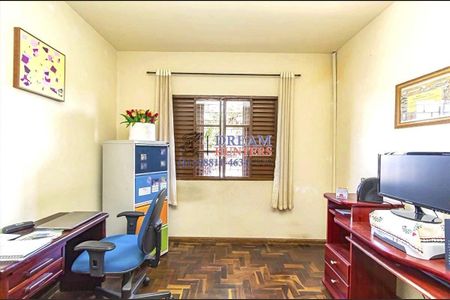 24_photo/94dce5288d.c1dc00249eefaead-ATLAS-d2796623-e6b3-4c0d-a0e4-28f5eea73361.jpg de casa à venda com 4 quartos, 200m² em Guabirotuba, Curitiba