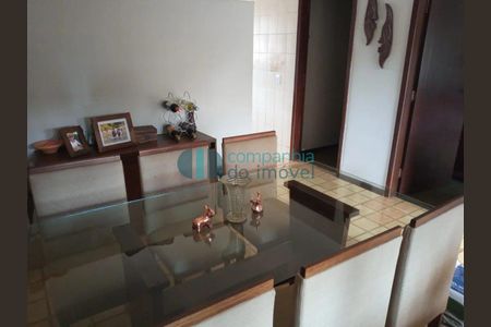 10_photo/94dce528ef.7a37549eceeba21f-ATLAS-020d7129-a60b-4e6f-92cb-90b1b640f19a.jpg de casa à venda com 4 quartos, 228m² em Guabirotuba, Curitiba