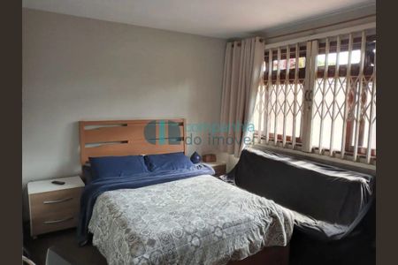 5_photo/94dce528ef.7a37549eceeba21f-ATLAS-b0b5a35b-7611-487f-a527-0fee7a0671a7.jpg de casa à venda com 4 quartos, 228m² em Guabirotuba, Curitiba