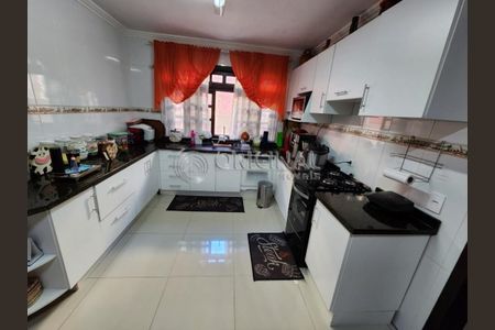 4_photo/94dce52945.ea44b0009f7abdef-ATLAS-280e6819-e890-4cc7-9fda-a90d2353a4a7.jpg de casa à venda com 3 quartos, 238m² em Guabirotuba, Curitiba