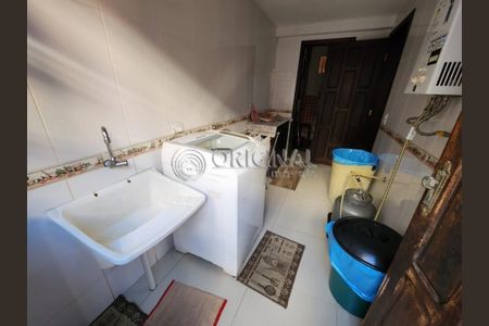 5_photo/94dce52945.ea44b0009f7abdef-ATLAS-3a3347da-4472-4dbd-a0fc-bfc50aeefb39.jpg de casa à venda com 3 quartos, 238m² em Guabirotuba, Curitiba