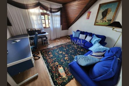 5_photo/94dce52945.ea44b0009f7abdef-ATLAS-e1121649-9a37-4a14-accf-b78f2d583a7e.jpg de casa à venda com 3 quartos, 238m² em Guabirotuba, Curitiba