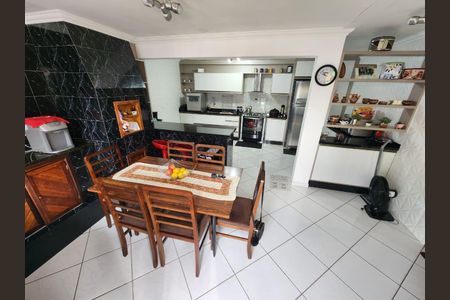 4_photo/94dce52963.71d57c28792d37c8-ATLAS-b943eb42-0f45-4b00-b4e3-7cd5ce772ed7.jpg de casa à venda com 3 quartos, 105m² em Guabirotuba, Curitiba