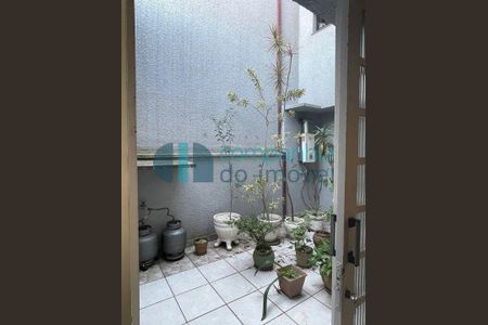 10_photo/94dce529c5.3be18b52e244e7c2-ATLAS-10f2c480-eb13-4bd2-891a-6d7ccb827e5d.jpg de casa à venda com 0 quarto, 267m² em Guabirotuba, Curitiba