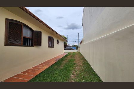 3_photo/94dce529c9.8d9d2e8c4e07ca84-ATLAS-728dfdb4-ac24-4e35-b650-359cdbb469fb.jpg de casa à venda com 3 quartos, 130m² em Guabirotuba, Curitiba