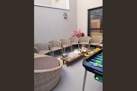 19_photo/94dce52b5d.e3da74daae84817a-ATLAS-031b8dbc-5079-4c93-844e-e5b2f4857f51.jpg de casa à venda com 3 quartos, 50m² em Uberaba, Curitiba