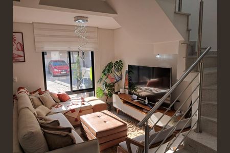 6_photo/94dce52b5d.e3da74daae84817a-ATLAS-3c2978e1-656a-4bf7-9dd2-132f02048da0.jpg de casa à venda com 3 quartos, 50m² em Uberaba, Curitiba