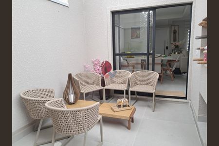 5_photo/94dce52b5d.e3da74daae84817a-ATLAS-ab7388b3-d593-46e4-b20a-662311ed031f.jpg de casa à venda com 3 quartos, 50m² em Uberaba, Curitiba