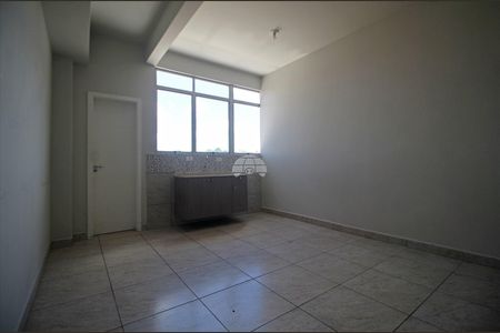 6_photo/94dce52ba5.4648b05fa0603eb4-ATLAS-f38b0fe9-75b6-4a6c-8d4f-40d9e7fd4ce4.jpg de kitnet/studio para alugar com 1 quarto, 30m² em Uberaba, Curitiba