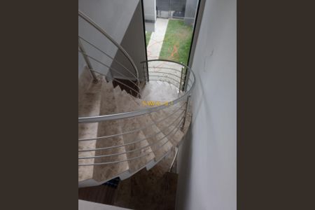 45_photo/94dce52c11.760d7ecec936a2b8-ATLAS-58eafdfb-ea91-404e-8283-4718ed66fae2.jpg de casa à venda com 3 quartos, 142m² em Uberaba, Curitiba