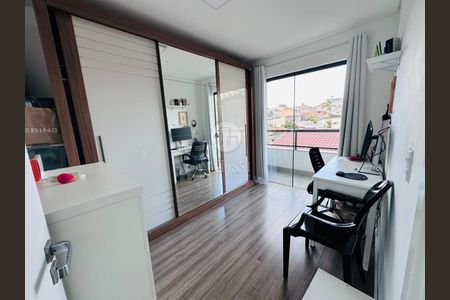 26_photo/94dce52c45.1ee954665fa22826-ATLAS-dc5d548f-e351-4da8-a699-1e6d3db030e5.jpg de casa à venda com 3 quartos, 140m² em Uberaba, Curitiba