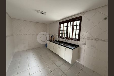 7_photo/94dce52c69.69b5b8cc2bb5817d-ATLAS-1d95153b-b535-4bd2-a471-def838c54687.jpg de casa à venda com 4 quartos, 165m² em Uberaba, Curitiba