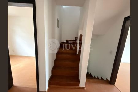 9_photo/94dce52c69.69b5b8cc2bb5817d-ATLAS-55b099fb-c004-461d-8d9f-f3f2bd61817d.jpg de casa à venda com 4 quartos, 165m² em Uberaba, Curitiba