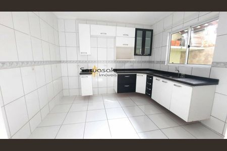 6_photo/94dce52d03.f9a0e4c340be8be4-ATLAS-9867c8fe-6cb8-4474-85fa-7e889449f07b.jpg de casa à venda com 3 quartos, 112m² em Uberaba, Curitiba