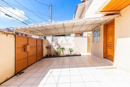 8_photo/94dce52d09.1aa5b8f538f3adaf-ATLAS-5c7e83a4-04cf-400f-b44a-4a521351f1af.jpg de casa à venda com 4 quartos, 122m² em Uberaba, Curitiba