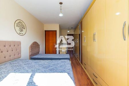 44_photo/94dce52d09.1aa5b8f538f3adaf-ATLAS-5c97102d-3138-48f3-977b-4ec449ddb4d5.jpg de casa à venda com 4 quartos, 122m² em Uberaba, Curitiba