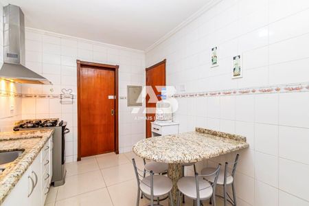 21_photo/94dce52d09.1aa5b8f538f3adaf-ATLAS-66f40272-1c9d-4e01-b8c8-bea78d47c5d3.jpg de casa à venda com 4 quartos, 122m² em Uberaba, Curitiba