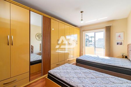 41_photo/94dce52d09.1aa5b8f538f3adaf-ATLAS-ba2c3dd2-a28d-4ed6-a3e2-95a2335c3a66.jpg de casa à venda com 4 quartos, 122m² em Uberaba, Curitiba