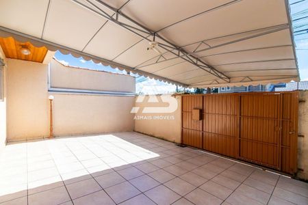 6_photo/94dce52d09.1aa5b8f538f3adaf-ATLAS-f37f0773-0799-433d-b97e-2bd225ab30e0.jpg de casa à venda com 4 quartos, 122m² em Uberaba, Curitiba