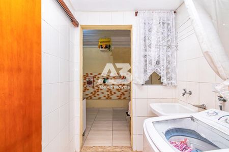 23_photo/94dce52d09.1aa5b8f538f3adaf-ATLAS-f45a8548-2989-4fda-880f-8c8ade94bbf9.jpg de casa à venda com 4 quartos, 122m² em Uberaba, Curitiba