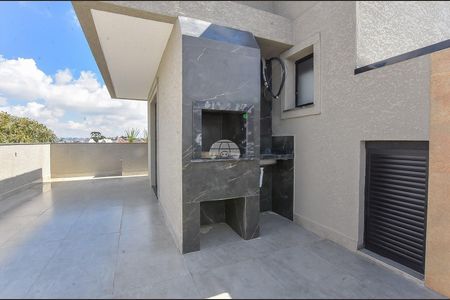 4_photo/94dce52d21.9a54faa83c3e471c-ATLAS-249f2cb3-5de6-4524-98bf-ec6302d63271.jpg de casa à venda com 4 quartos, 148m² em Uberaba, Curitiba