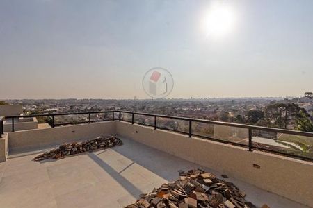 10_photo/94dce52d2b.18d35e9b3b089d06-ATLAS-0e10ad20-4573-4976-a663-3cf0a28f7e81.jpg de casa à venda com 2 quartos, 228m² em Uberaba, Curitiba