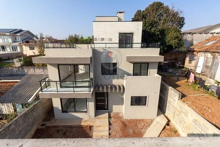 2_photo/94dce52d2b.18d35e9b3b089d06-ATLAS-7fc523d6-db03-4517-948f-d8caf35a4002.jpg de casa à venda com 2 quartos, 228m² em Uberaba, Curitiba