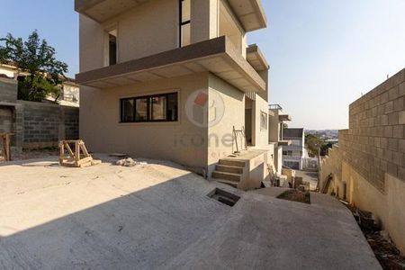 4_photo/94dce52d2b.18d35e9b3b089d06-ATLAS-b1289687-d4fe-4796-beaa-84dafedcf80c.jpg de casa à venda com 2 quartos, 228m² em Uberaba, Curitiba