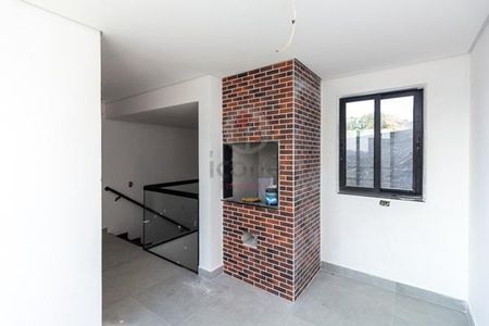 20_photo/94dce52d2b.18d35e9b3b089d06-ATLAS-b20a3672-79df-4109-b955-26b47e22c1a6.jpg de casa à venda com 2 quartos, 228m² em Uberaba, Curitiba