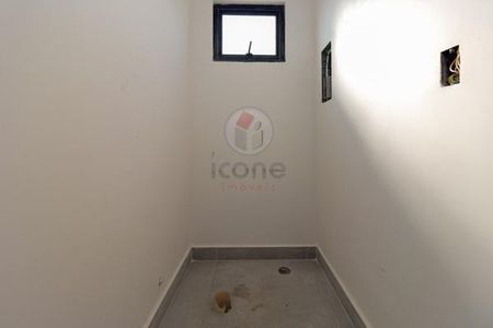 22_photo/94dce52d2b.18d35e9b3b089d06-ATLAS-de71fbb5-6e14-489f-8747-5c92a29ee8c2.jpg de casa à venda com 2 quartos, 228m² em Uberaba, Curitiba