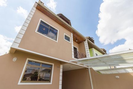 1_photo/94dce52d3d.55820c9c97a2ddd8-ATLAS-0f8f6577-5656-4e16-aa2c-923e71fc53e6.jpg de casa à venda com 3 quartos, 158m² em Uberaba, Curitiba