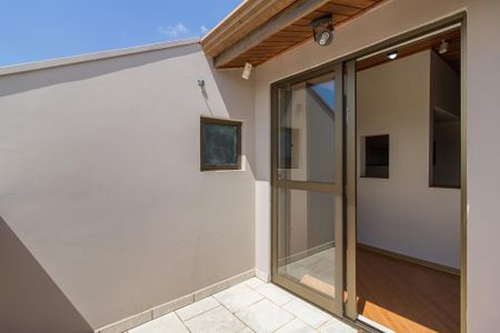 6_photo/94dce52d3d.55820c9c97a2ddd8-ATLAS-1ce0190f-76c2-418a-835d-7e22342f2b33.jpg de casa à venda com 3 quartos, 158m² em Uberaba, Curitiba