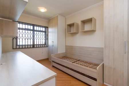 6_photo/94dce52d3d.55820c9c97a2ddd8-ATLAS-462c1cbd-9e00-4ee5-9b5d-59f7d896226f.jpg de casa à venda com 3 quartos, 158m² em Uberaba, Curitiba