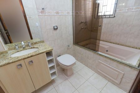 30_photo/94dce52d3d.55820c9c97a2ddd8-ATLAS-91df8f18-79f3-4776-9cc5-2b84384600ca.jpg de casa à venda com 3 quartos, 158m² em Uberaba, Curitiba