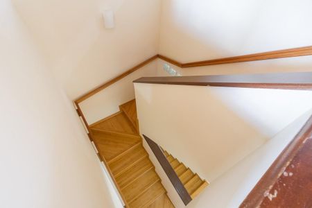 35_photo/94dce52d3d.55820c9c97a2ddd8-ATLAS-dd854357-64bc-4ca1-8b7d-2ff6beb26a1e.jpg de casa à venda com 3 quartos, 158m² em Uberaba, Curitiba