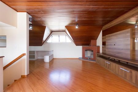 36_photo/94dce52d3d.55820c9c97a2ddd8-ATLAS-e96c99c8-2892-4898-8bc5-8ed5caee7d2f.jpg de casa à venda com 3 quartos, 158m² em Uberaba, Curitiba